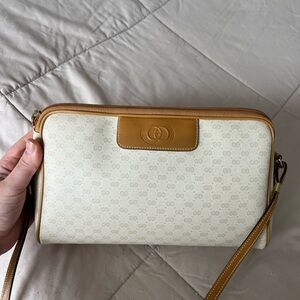 Authentic Vintage GUCCI crossbody bag